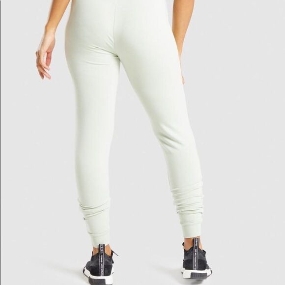 ✨HP✨PIPPA TRAINING JOGGERS✨  - Picture 3 of 6